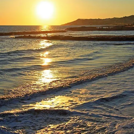 Sanremo Studio * Santo Stefano al Mare